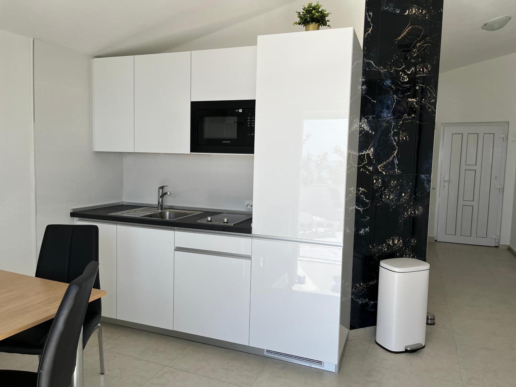 Mirakul Apartments Vir Luaran gambar
