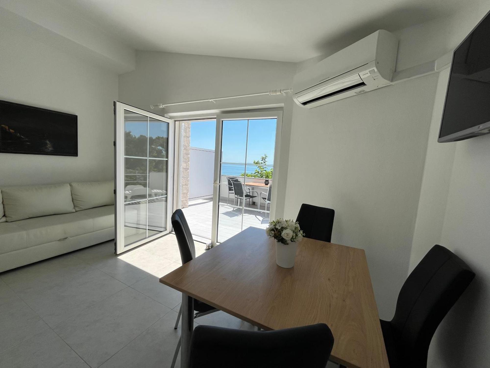 Mirakul Apartments Vir Luaran gambar